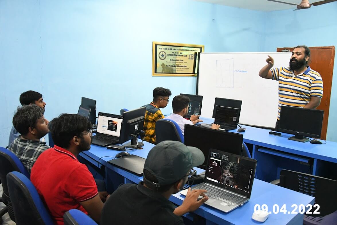CREDIT COURSES ON SPARK DATA PROCESSING ON AWS Top Ranked University CREDIT COURSES ON SPARK DATA PROCESSING ON AWS Top Ranked University