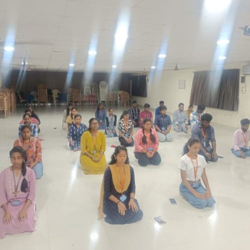 yoga_club-768x576